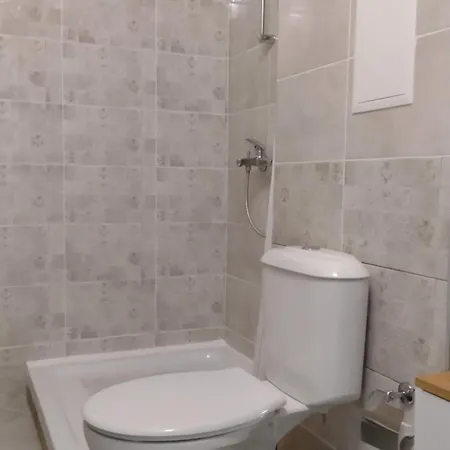 Harmony Tranquility Comfort And Free Parking דירה