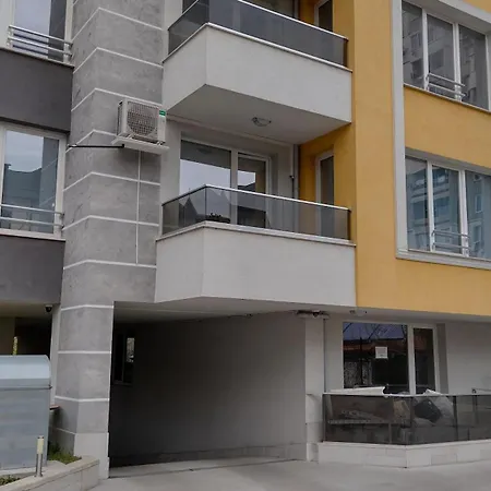 Harmony Tranquility Comfort And Free Parking Апартаменты *