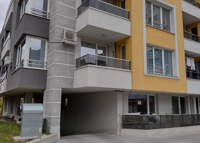 Harmony Tranquility Comfort And Free Parking Апартамент *